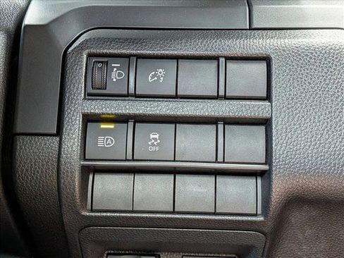 Used 2024 Toyota Tacoma SR AWD/4WD image 11