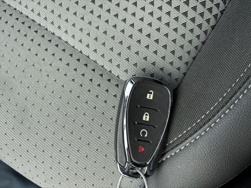 Used 2025 Chevrolet Trax LT image 24
