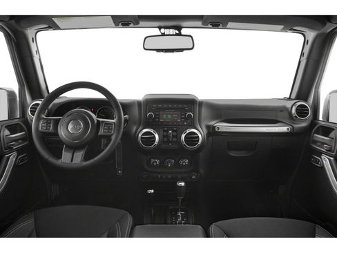 Used 2018 Jeep Wrangler Unlimited Rubicon w/ Connectivity Group AWD/4WD image 5