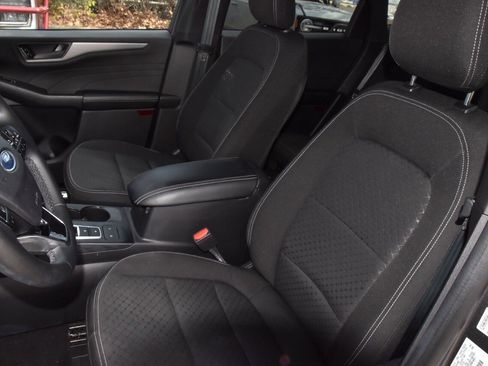 Used 2023 Ford Escape Active image 32