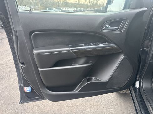 Used 2017 GMC Canyon SLT w/ Trailering Package image 15