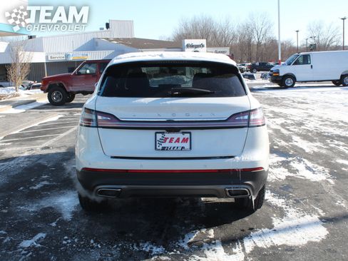 Used 2022 Lincoln Nautilus Reserve image 5