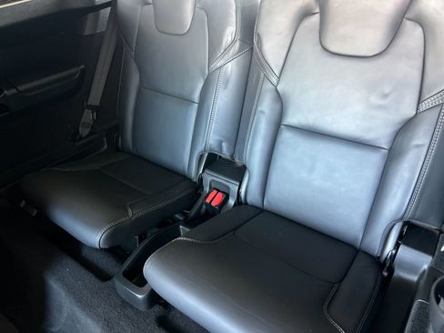 Used 2025 Volvo XC90 T8 Ultra AWD/4WD image 19