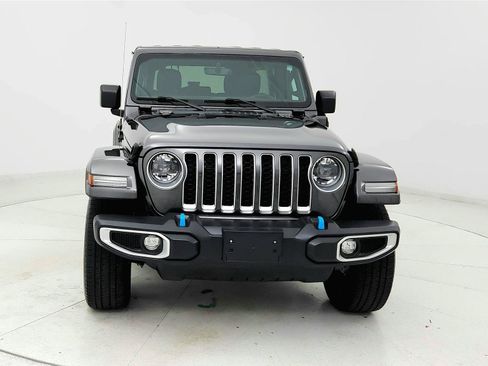 Used 2023 Jeep Wrangler Unlimited Sahara AWD/4WD image 8
