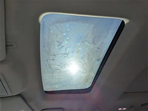 Used 2018 Ford Explorer Platinum image 20