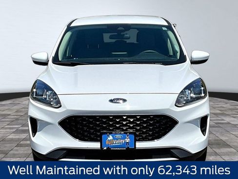 Used 2020 Ford Escape SE FWD image 2