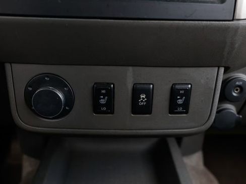 Used 2012 Nissan Frontier SL image 33
