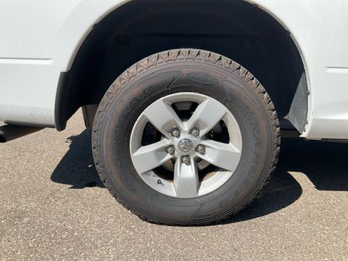 Used 2018 RAM 1500 Classic SLT AWD/4WD image 20