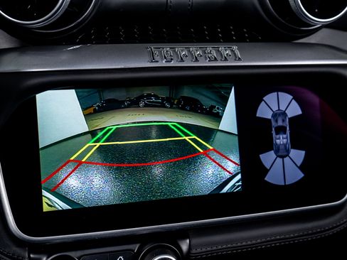 Used 2019 Ferrari Portofino image 50