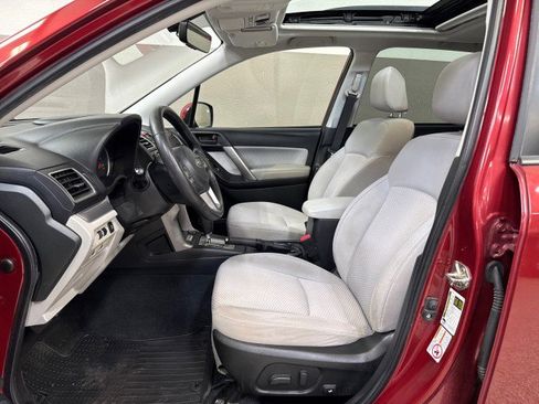 Used 2017 Subaru Forester 2.5i Premium w/ All-Weather Package image 14