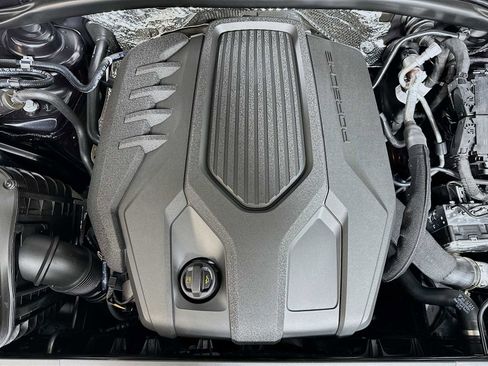 New 2026 Porsche Macan AWD/4WD image 31