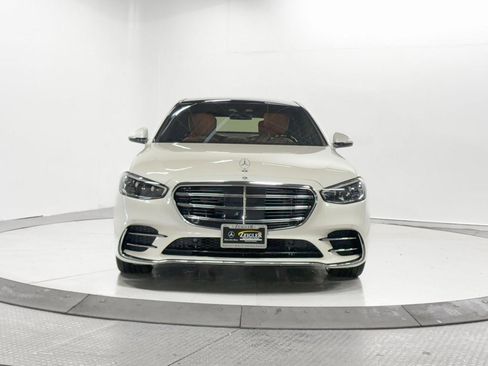 Certified 2023 Mercedes-Benz S 580e 4MATIC Sedan w/ AMG Line image 2