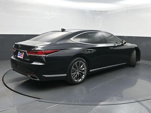 Used 2020 Lexus LS 500 w/ Accessory Package (Z2) RWD image 23