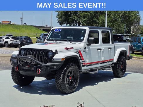 Used 2021 Jeep Gladiator Sport AWD/4WD image 7