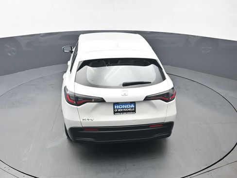 Certified 2024 Honda HR-V LX image 38