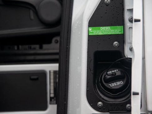 Used 2024 Mercedes-Benz Sprinter 3500 image 26