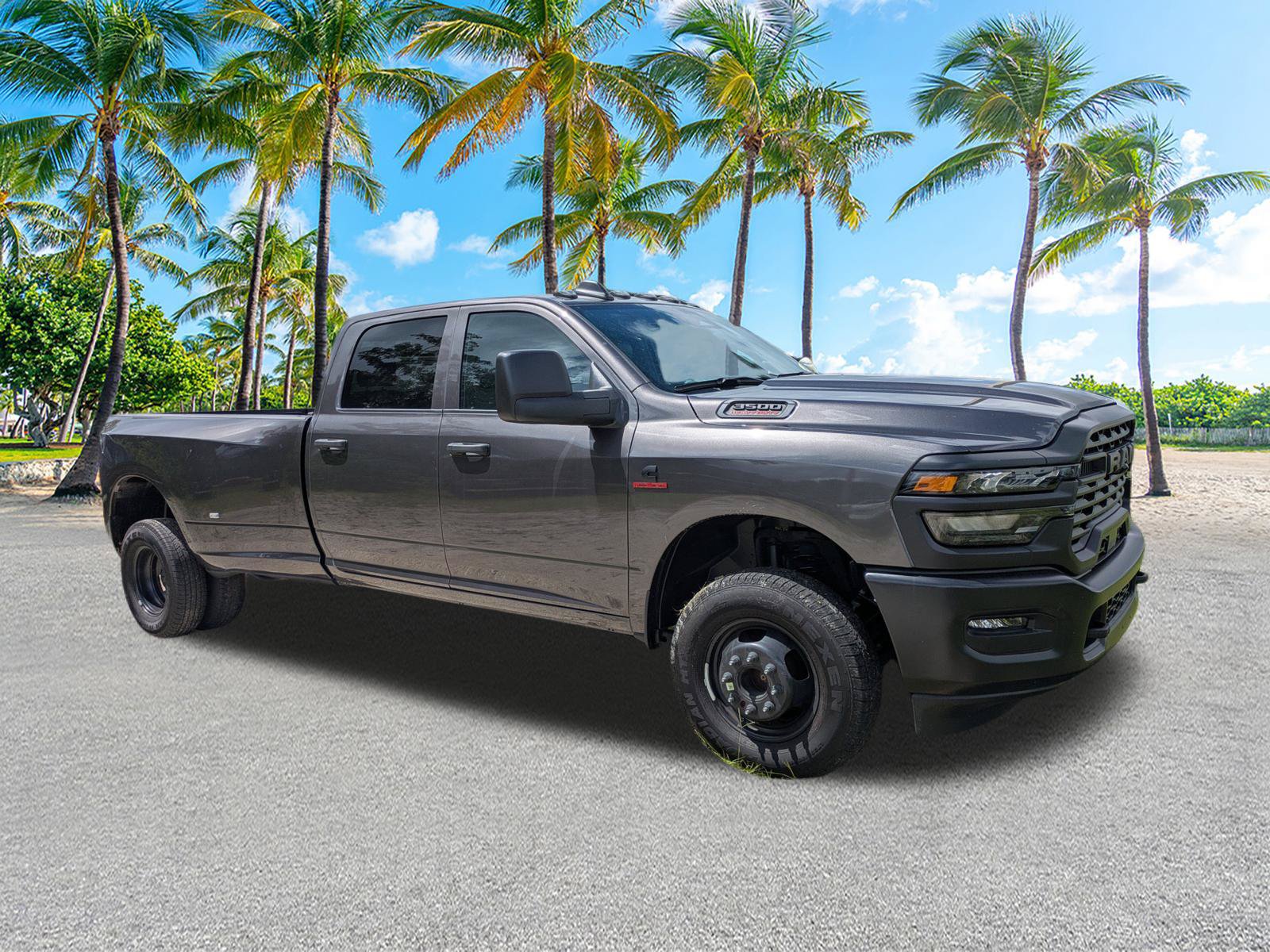 Used 2026 RAM 3500 Tradesman AWD/4WD image 3