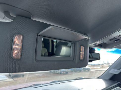 Used 2016 Chevrolet Suburban LT w/ Luxury Package image 64