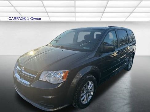 Used 2015 Dodge Grand Caravan SXT image 21