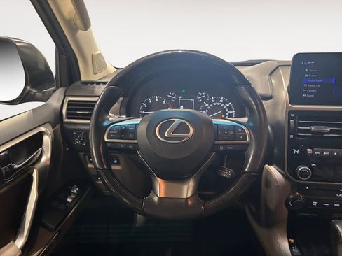 Used 2023 Lexus GX 460 Premium w/ Accessory Package image 13