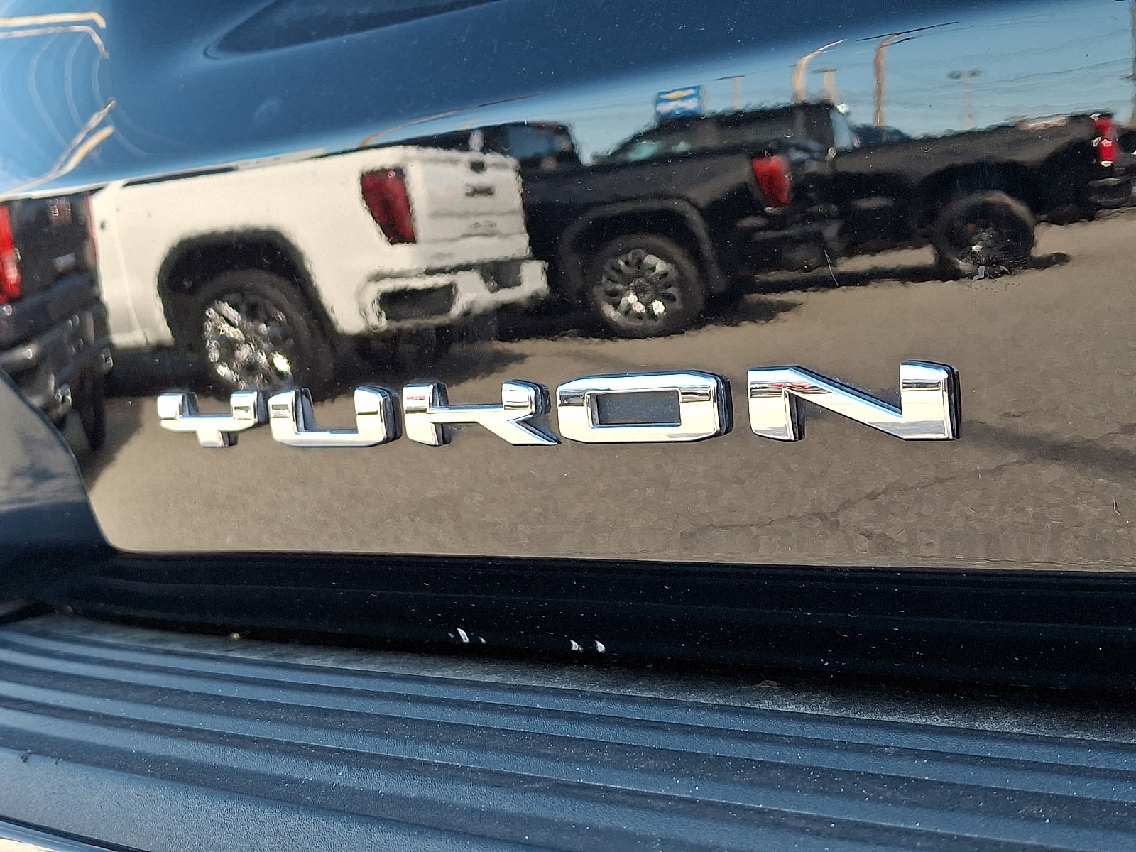 Used 2024 GMC Yukon SLE AWD/4WD image 29