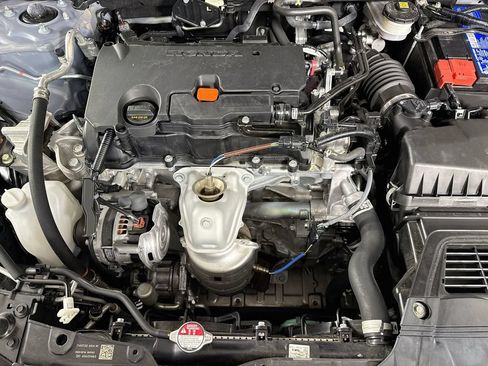Used 2024 Honda Civic Sport image 32