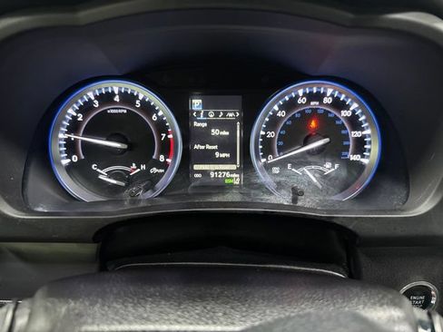 Used 2019 Toyota Highlander SE AWD/4WD image 19