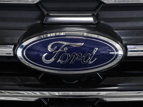 Used 2025 Ford Explorer Active w/ Active Comfort Package AWD/4WD image 13