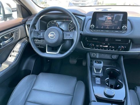 Certified 2023 Nissan Rogue SL AWD/4WD image 9