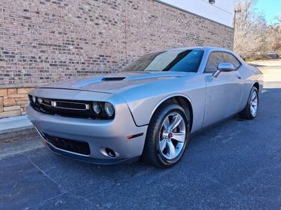 Used 2016 Dodge Challenger SXT