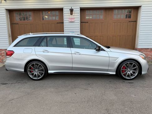 Used 2014 Mercedes-Benz E 63 AMG S-Model image 2