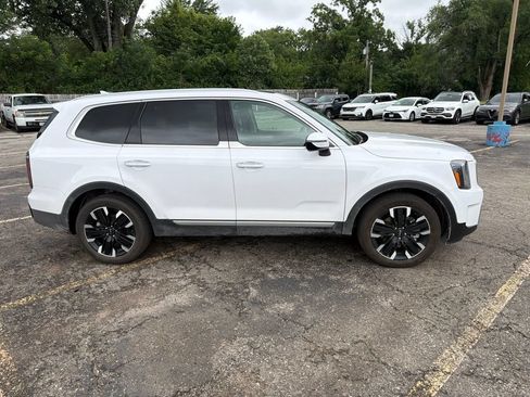 Used 2025 Kia Telluride SX Prestige AWD/4WD image 4