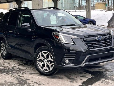 Certified 2023 Subaru Forester Premium image 19