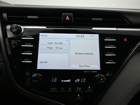 Used 2019 Toyota Camry XLE image 16