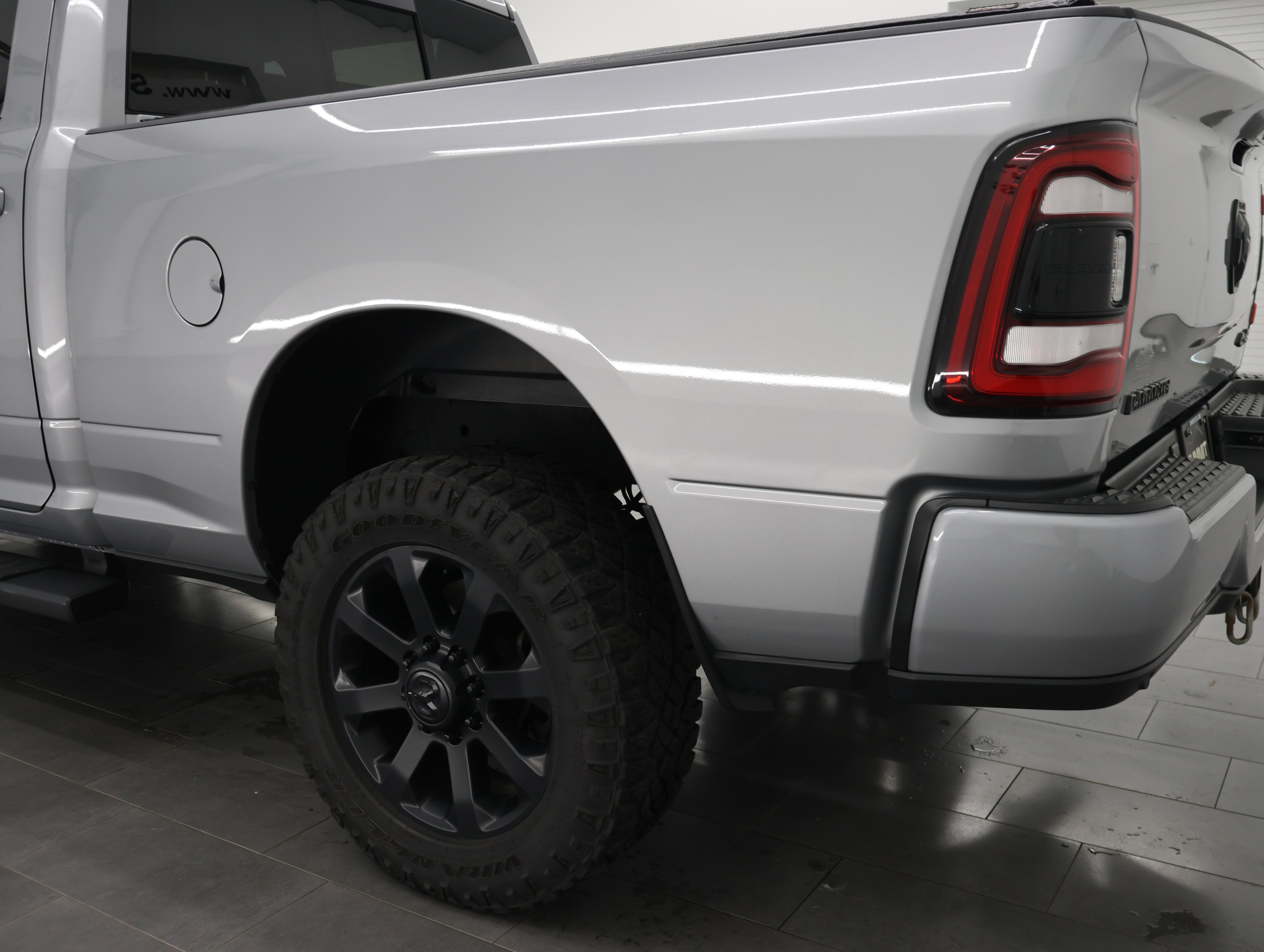 Used 2023 RAM 3500 Laramie AWD/4WD image 31