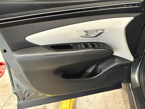 Used 2023 Hyundai Tucson Limited image 30