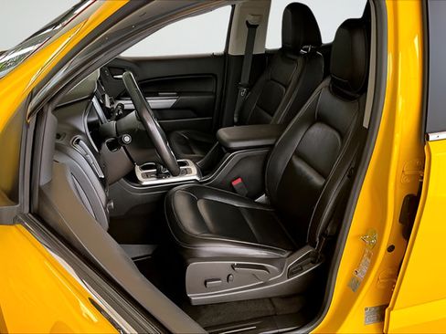 Used 2015 Chevrolet Colorado LT w/ Luxury Package RWD image 18