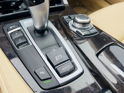 Used 2013 BMW 528i Sedan image 33