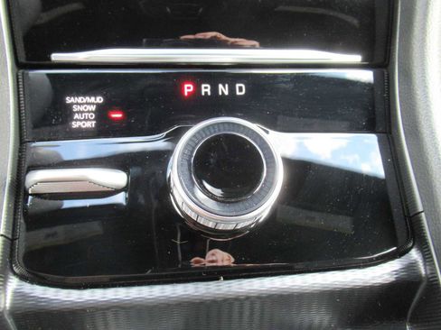 New 2025 Jeep Grand Cherokee Limited w/ Trailer Tow Package image 35