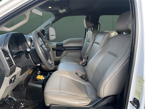 Used 2018 Ford F550 4x4 Crew Cab Super Duty image 6