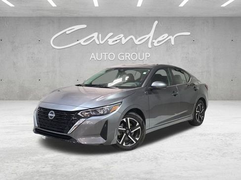 Used 2024 Nissan Sentra SV image 1
