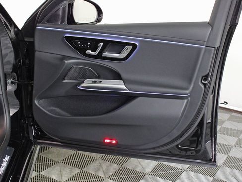 Certified 2025 Mercedes-Benz E 350 4MATIC Sedan image 30