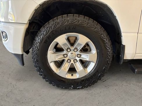 Used 2022 RAM 1500 Big Horn AWD/4WD image 15