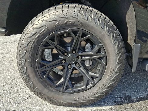Used 2021 Chevrolet Silverado 1500 LT Trail Boss w/ Convenience Package II AWD/4WD image 8