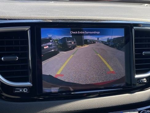 New 2026 Chrysler Voyager LX image 3