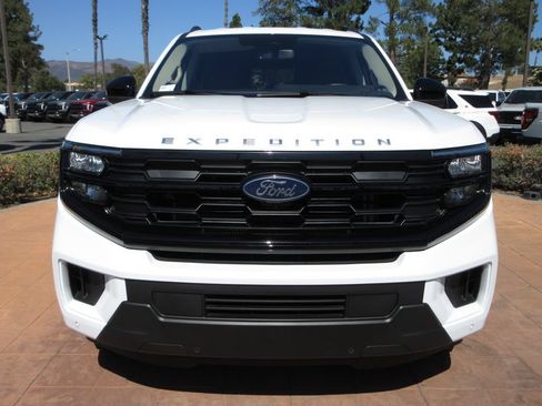 Certified 2025 Ford Expedition Max Active RWD image 7