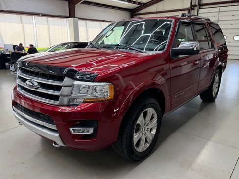 Used 2016 Ford Expedition Platinum AWD/4WD image 5
