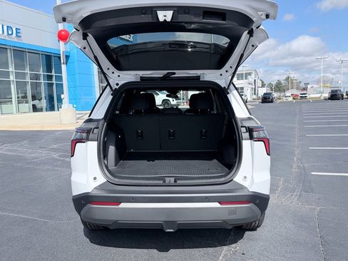 New 2026 Chevrolet Equinox LT image 9