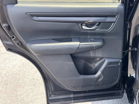 Used 2023 Honda CR-V EX image 18