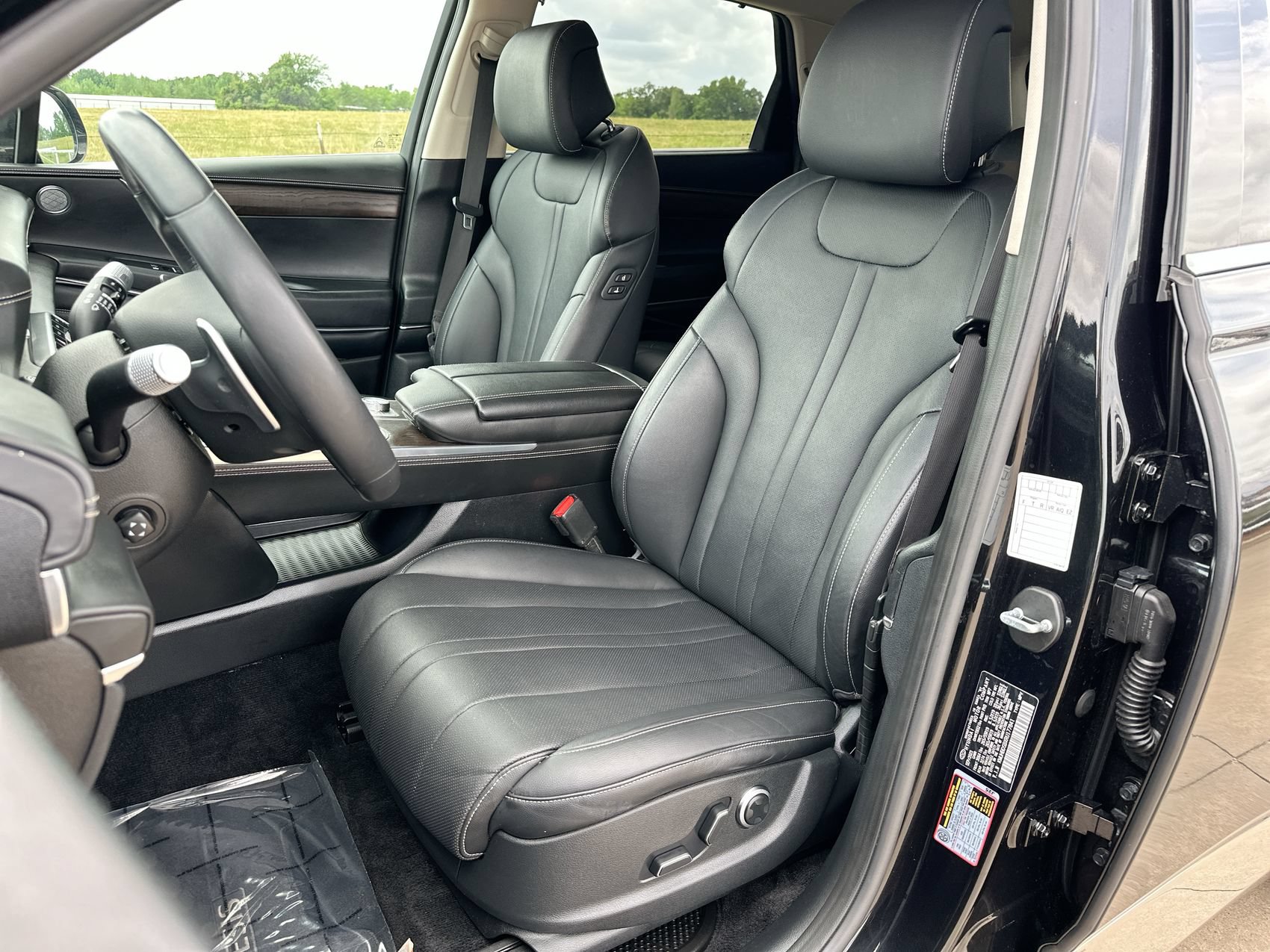 Used 2024 Genesis GV80 2.5T AWD/4WD image 11